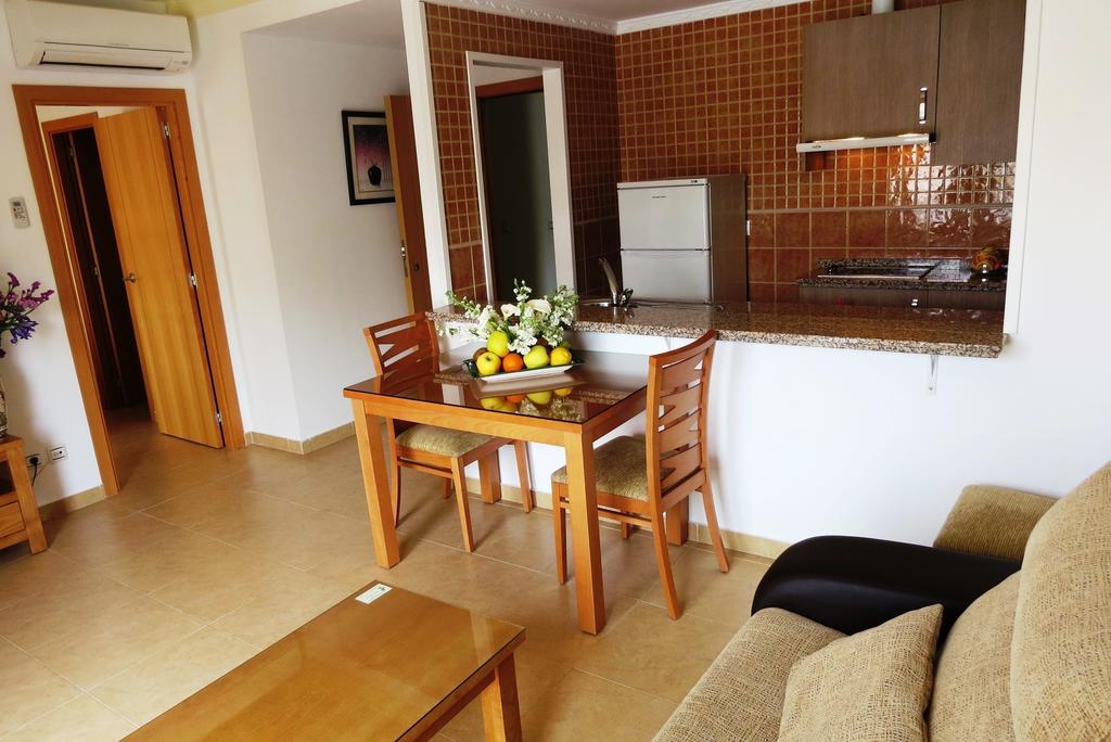 Apartamentos Turisticos Las Yucas Torre Del Mar Exterior foto